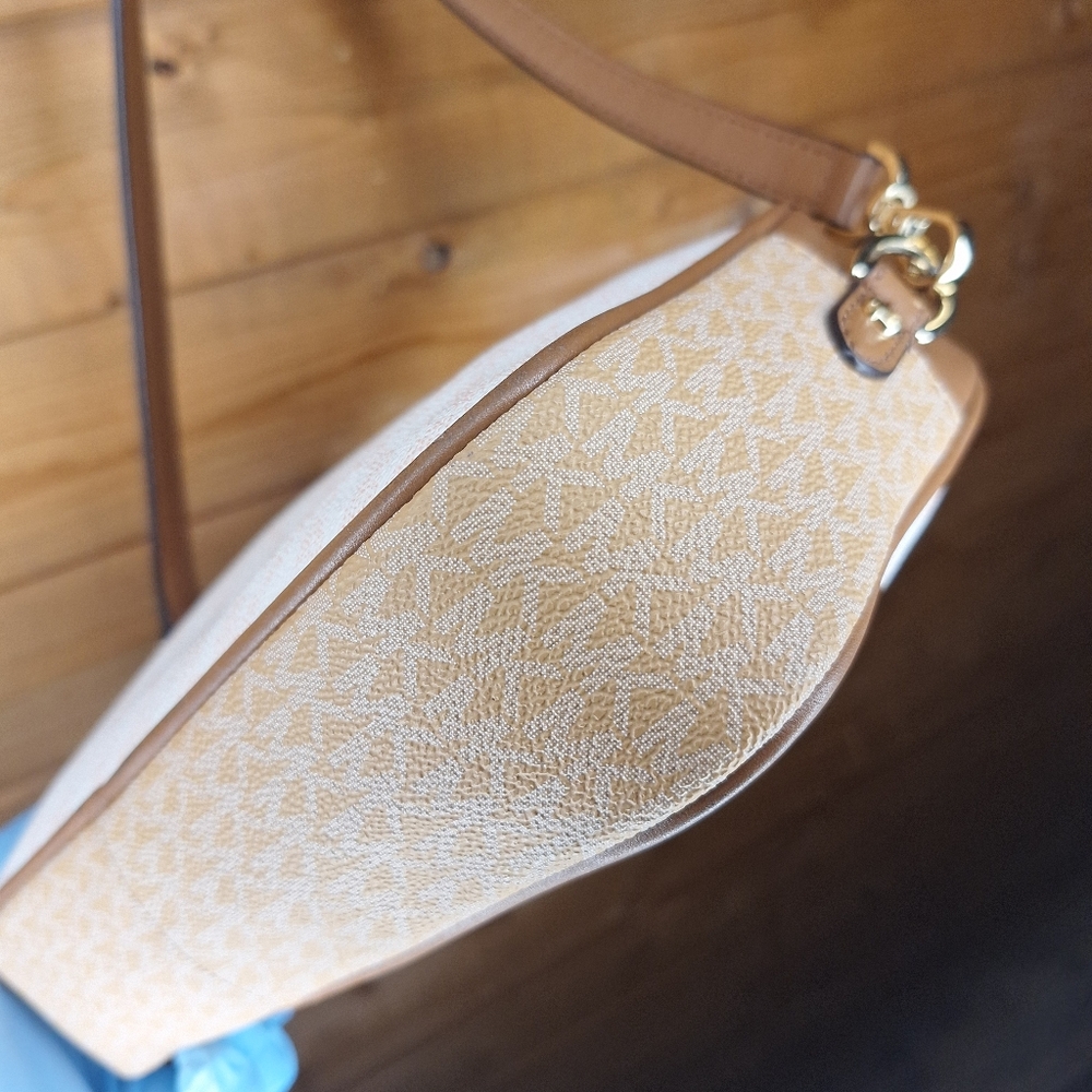 ❤️ Michael kors jet set charm large camera crossbody bag red brown beige gold - Picture 11 of 11
